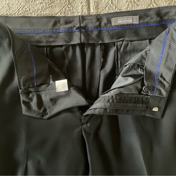 Kenneth Cole Reaction Men's Suit Separates Trousers, Black, Excellent condition - Picture 3 of 8